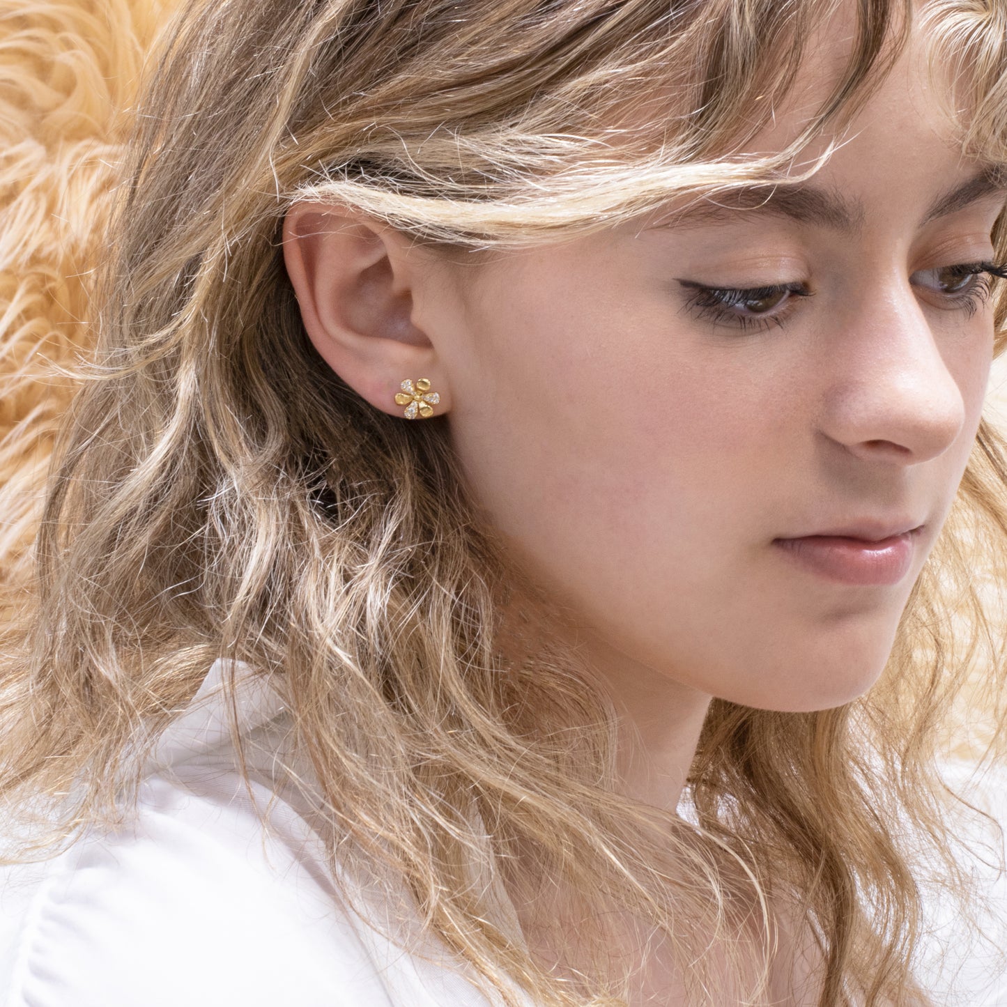 Small Daisy Stud Earrings